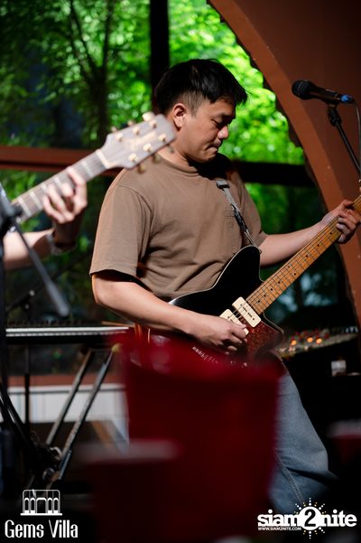 ภาพบรรยากาศคอนเสิร์ต Zom Marie x SLAPKISS ที่ร้าน Gems Villa — photo 9