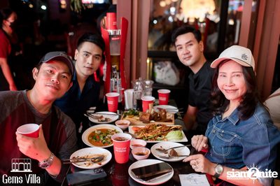 ภาพบรรยากาศคอนเสิร์ต Zom Marie x SLAPKISS ที่ร้าน Gems Villa — photo 51