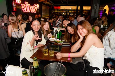CD GUNTEE x TIMETHAI at Yak Bar — photo 28