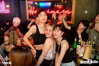 CD GUNTEE x TIMETHAI at Yak Bar — photo 117