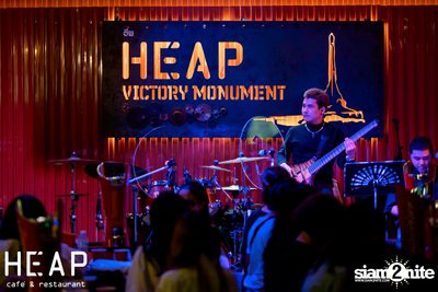 Sarah.salola at HEAP Victory Monument — photo 3