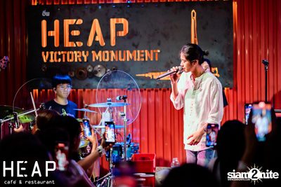 Sarah.salola at HEAP Victory Monument — photo 148