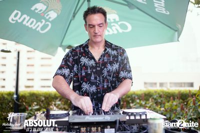 Pool Party at Holiday Inn Sukhumvit — photo 38