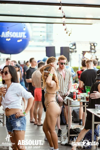 Pool Party at Holiday Inn Sukhumvit — photo 90