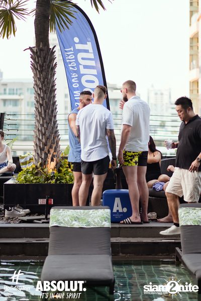 Pool Party at Holiday Inn Sukhumvit — photo 95