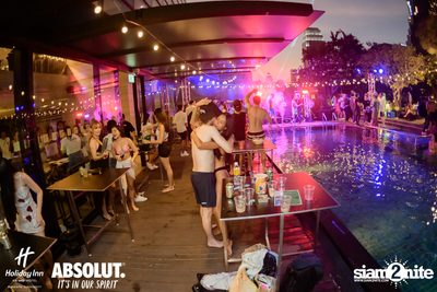 Pool Party at Holiday Inn Sukhumvit — photo 138