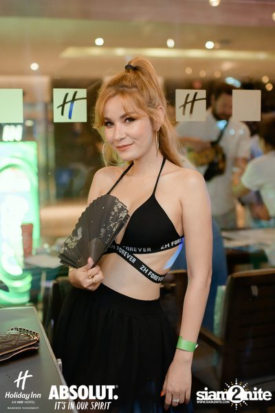 Pool Party at Holiday Inn Sukhumvit — photo 144