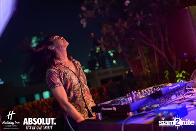 Pool Party at Holiday Inn Sukhumvit — photo 159