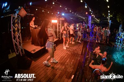 Pool Party at Holiday Inn Sukhumvit — photo 172