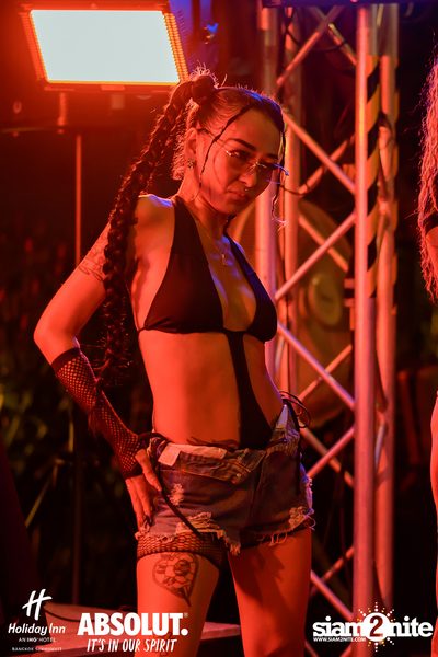 Pool Party at Holiday Inn Sukhumvit — photo 183