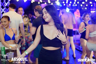 Pool Party at Holiday Inn Sukhumvit — photo 203