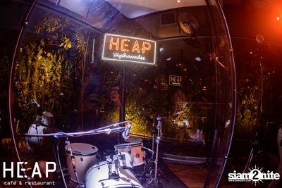 ภาพบรรยากาศงาน 19 Crimes ที่ Heap Viphawadee  — photo 43
