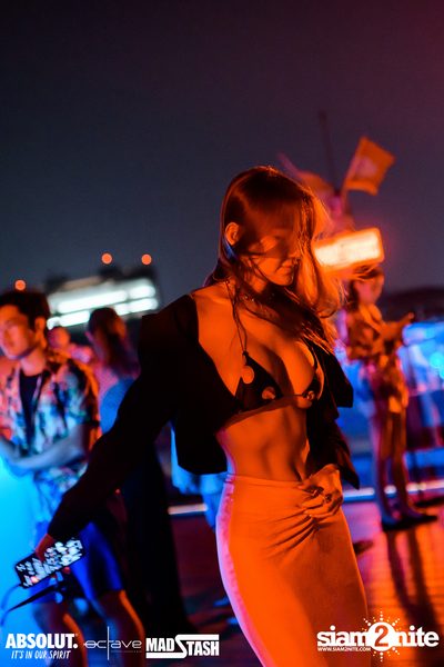 Mad Stash x Octave Songkran Opening Party ที่ Octave Rooftop Bar — photo 14