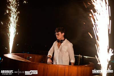 Mad Stash x Octave Songkran Opening Party ที่ Octave Rooftop Bar — photo 41