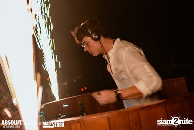 Mad Stash x Octave Songkran Opening Party ที่ Octave Rooftop Bar — photo 42