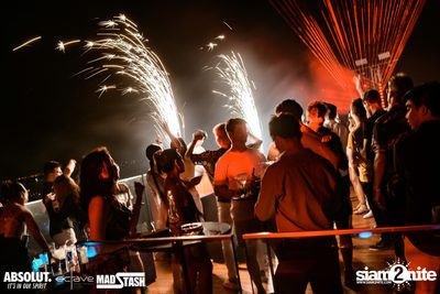 Mad Stash x Octave Songkran Opening Party ที่ Octave Rooftop Bar — photo 173