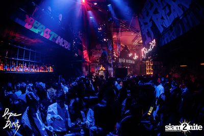 JAM feat. GENA DESOUZA / BOY LOMOSONIC / CHAMOOK SUCHANAN at Dope & Dirty — photo 60
