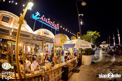 คอนเสิร์ต JEEP ft. First, KIN และ KIDDO ที่ Happy Fish Asiatique — photo 3
