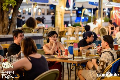 คอนเสิร์ต JEEP ft. First, KIN และ KIDDO ที่ Happy Fish Asiatique — photo 7
