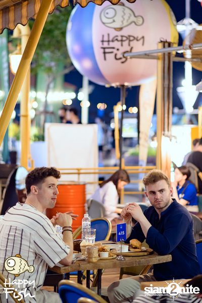คอนเสิร์ต JEEP ft. First, KIN และ KIDDO ที่ Happy Fish Asiatique — photo 8