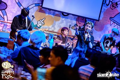 คอนเสิร์ต JEEP ft. First, KIN และ KIDDO ที่ Happy Fish Asiatique — photo 17