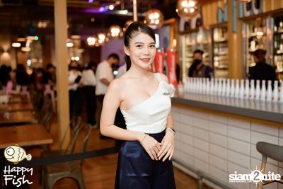 คอนเสิร์ต JEEP ft. First, KIN และ KIDDO ที่ Happy Fish Asiatique — photo 23