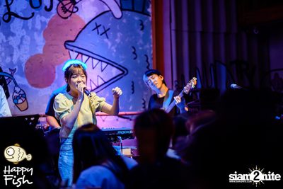 คอนเสิร์ต JEEP ft. First, KIN และ KIDDO ที่ Happy Fish Asiatique — photo 34