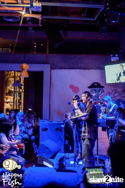 คอนเสิร์ต JEEP ft. First, KIN และ KIDDO ที่ Happy Fish Asiatique — photo 51