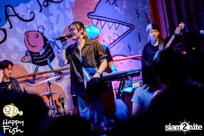 คอนเสิร์ต JEEP ft. First, KIN และ KIDDO ที่ Happy Fish Asiatique — photo 52