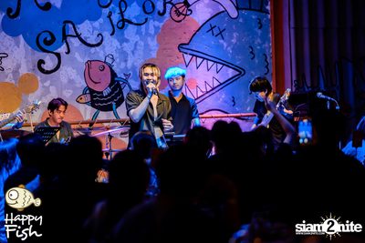 คอนเสิร์ต JEEP ft. First, KIN และ KIDDO ที่ Happy Fish Asiatique — photo 64