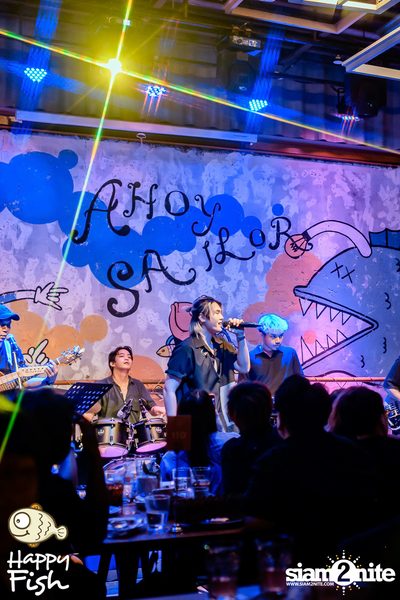 คอนเสิร์ต JEEP ft. First, KIN และ KIDDO ที่ Happy Fish Asiatique — photo 66