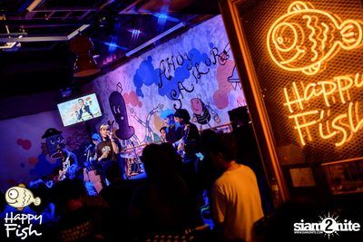 คอนเสิร์ต JEEP ft. First, KIN และ KIDDO ที่ Happy Fish Asiatique — photo 71