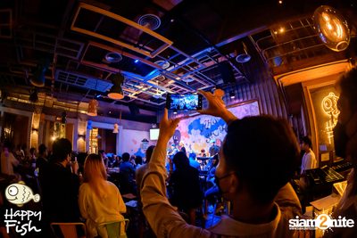 คอนเสิร์ต JEEP ft. First, KIN และ KIDDO ที่ Happy Fish Asiatique — photo 75
