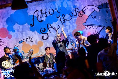คอนเสิร์ต JEEP ft. First, KIN และ KIDDO ที่ Happy Fish Asiatique — photo 78