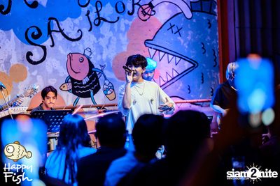 คอนเสิร์ต JEEP ft. First, KIN และ KIDDO ที่ Happy Fish Asiatique — photo 82