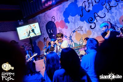คอนเสิร์ต JEEP ft. First, KIN และ KIDDO ที่ Happy Fish Asiatique — photo 88