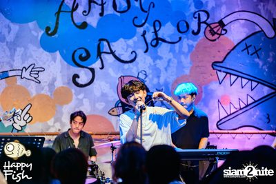 คอนเสิร์ต JEEP ft. First, KIN และ KIDDO ที่ Happy Fish Asiatique — photo 90