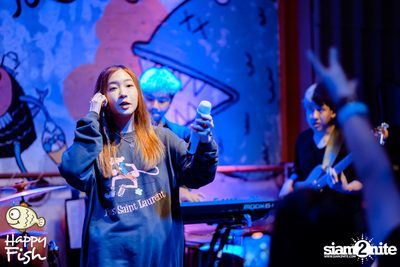 คอนเสิร์ต JEEP ft. First, KIN และ KIDDO ที่ Happy Fish Asiatique — photo 105