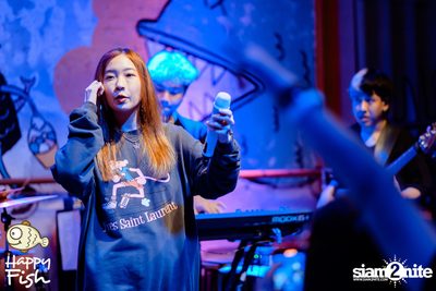 คอนเสิร์ต JEEP ft. First, KIN และ KIDDO ที่ Happy Fish Asiatique — photo 106