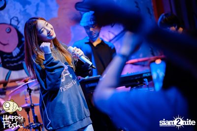 คอนเสิร์ต JEEP ft. First, KIN และ KIDDO ที่ Happy Fish Asiatique — photo 108