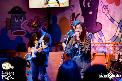 คอนเสิร์ต JEEP ft. First, KIN และ KIDDO ที่ Happy Fish Asiatique — photo 111