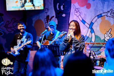คอนเสิร์ต JEEP ft. First, KIN และ KIDDO ที่ Happy Fish Asiatique — photo 114