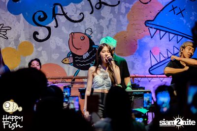 คอนเสิร์ต JEEP ft. First, KIN และ KIDDO ที่ Happy Fish Asiatique — photo 119