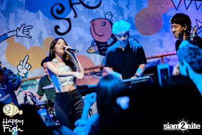 คอนเสิร์ต JEEP ft. First, KIN และ KIDDO ที่ Happy Fish Asiatique — photo 128