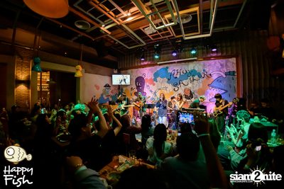 คอนเสิร์ต JEEP ft. First, KIN และ KIDDO ที่ Happy Fish Asiatique — photo 131
