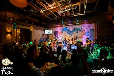 คอนเสิร์ต JEEP ft. First, KIN และ KIDDO ที่ Happy Fish Asiatique — photo 132