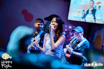 คอนเสิร์ต JEEP ft. First, KIN และ KIDDO ที่ Happy Fish Asiatique — photo 141