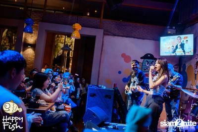 คอนเสิร์ต JEEP ft. First, KIN และ KIDDO ที่ Happy Fish Asiatique — photo 145