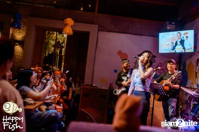 คอนเสิร์ต JEEP ft. First, KIN และ KIDDO ที่ Happy Fish Asiatique — photo 146