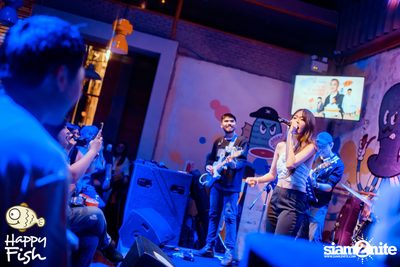 คอนเสิร์ต JEEP ft. First, KIN และ KIDDO ที่ Happy Fish Asiatique — photo 149